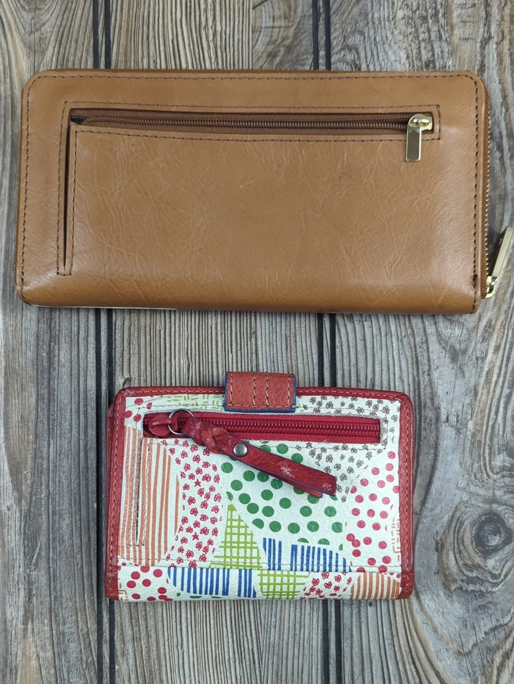 Fossil Wallets-Set of 2: Tan/Black/Silver/White And Floral